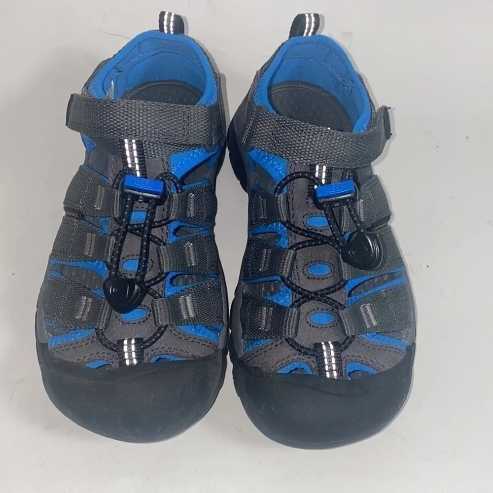 Keen Newport h2 blue and gray hiking water shoe